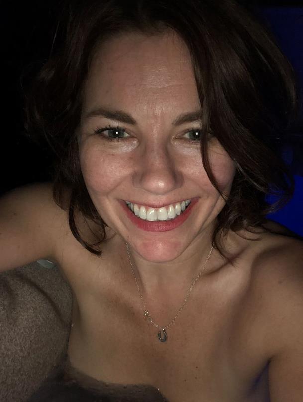 Darie - Club échangiste à Troine Profil de Darie, 37 ans, Club échangiste à Troine (Clervaux)